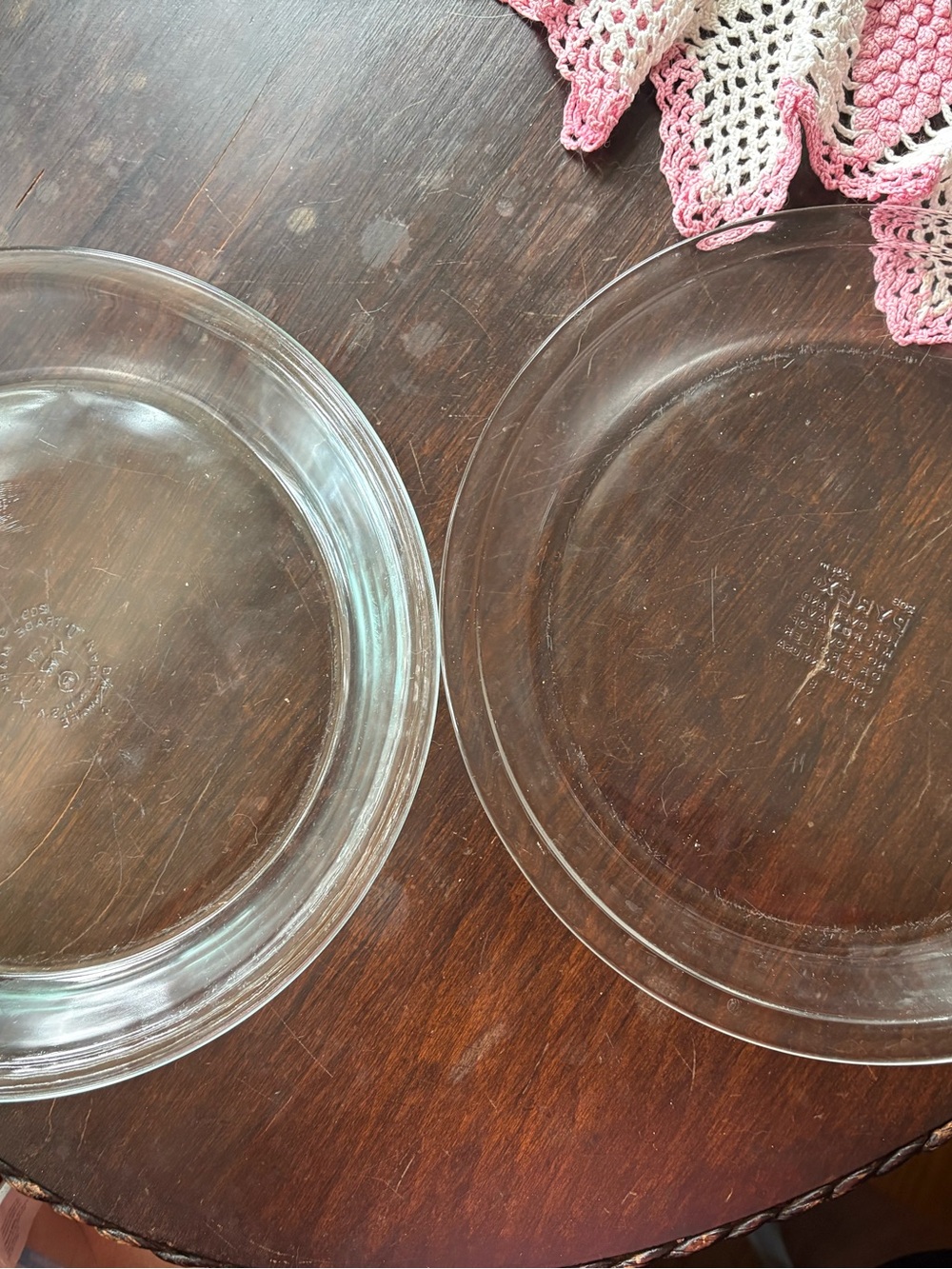 Vintage Pyrex 9” pie plates
